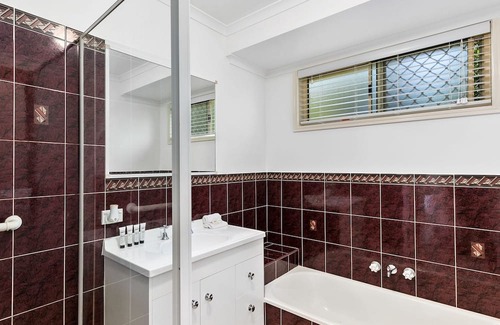 Point Vernon Maison | Sanctuary on Goodwin