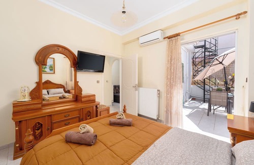 Zavlani Hôtel | Analiti Civita