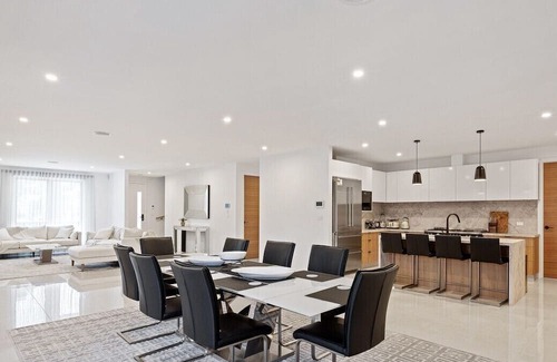Rhyll Maison | Swan Bay Park by Ready Set Stay - WIFI, Full Linen and Towels, Central