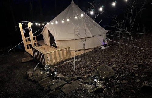 Andover Location De VR | Creekside Yurt