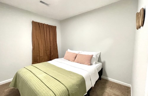 Ladson Maison | NEW WELL CENTERED 3BR HOME