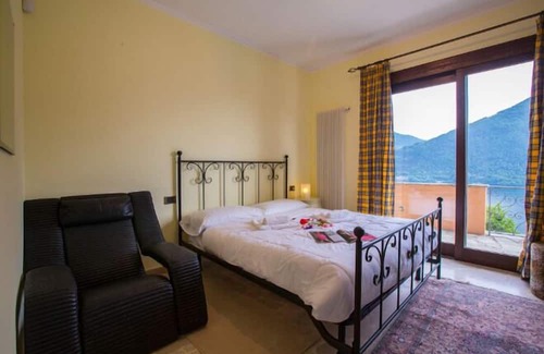 Cressogno Maison | Vacation home for 10 guests with 300m² in Valsolda (121082)