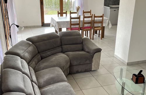 Les Pontets Maison | Grande Maison de Vacances à la Campagne,11 Couchages et un bel Extérieur
