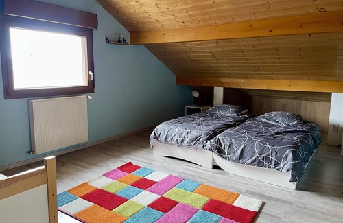 Les Pontets Maison | Grande Maison de Vacances à la Campagne,11 Couchages et un bel Extérieur