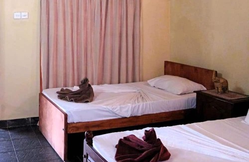 Habarana Cabine | Family Room - Eagles Wing's GuestHouse