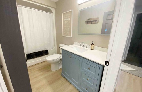 Fredericton Appartement | This sweet 3 bedroom apartment is located 10 mins outside of town