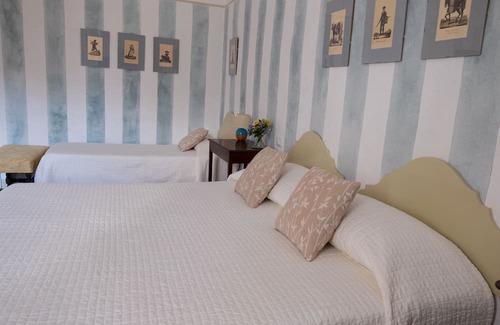 Gazzola Autre | Accommodations within a farmhouse with riding stables between the forest and the river