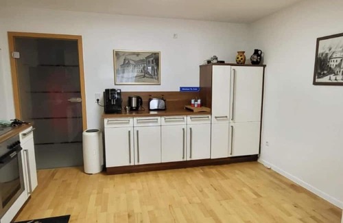 Bad Bocklet Appartement | Apartment 'Gästehaus Da Fabio' with Mountain View, Private Terrace and Wi-Fi