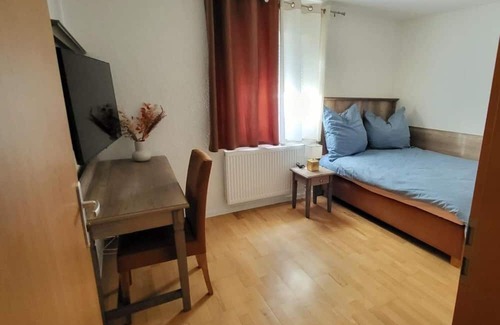 Bad Bocklet Appartement | Apartment 'Gästehaus Da Fabio' with Mountain View, Private Terrace and Wi-Fi