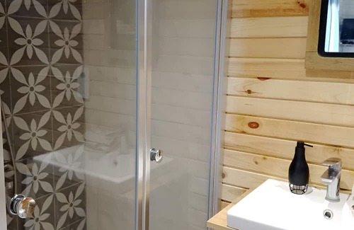 Marmaris City Center Cabine | Find Tranquility and Rustic Charm at Our Cozy Cabin in the Forests of Marmaris.