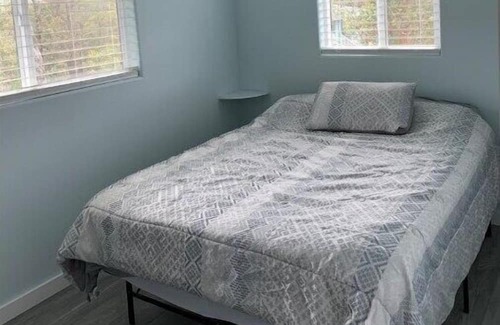 Eden Roc Maison | The Ohana House ByVolcano N Park 2BR 3QBeds 4Cots