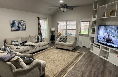 Quincy Maison | Lap of Luxury
