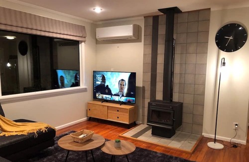Oamaru Maison | The Sea View BnB
