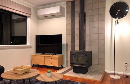 Oamaru Maison | The Sea View BnB