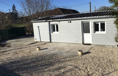 Verpel Appartement | Chez Marthe. Plain Pied de 25 m2 Tout Confort sur Terrain Clos, à la Campagne