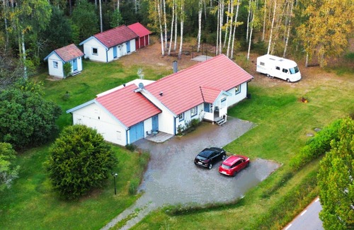Östergötland Maison | Holiday home near Linköping with Jacuzzi and close to lake and fishing | SE10020
