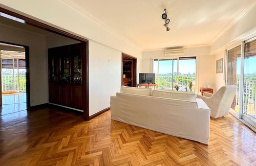 Olivos Appartement | Very bright, spacious apt on the tenth floor, quiet, sunny and 4B 3.5B in Olivos