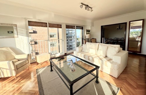Olivos Appartement | Very bright, spacious apt on the tenth floor, quiet, sunny and 4B 3.5B in Olivos