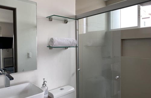 Carmen Appartement | Habitación con Baño Privado y Estacionamiento