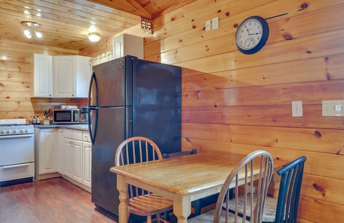 Weirs Beach Cabine | Laconia Cabin Rental < 1 Mi to Lake Winnipesaukee!