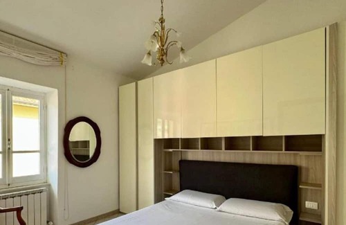 Volastra Appartement | Apartment 'Creuza' with Sea View, Wi-Fi and Air Conditioning