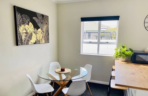 Petone Maison | Petone Beach - Entire Villa & Optional Sleep-Out