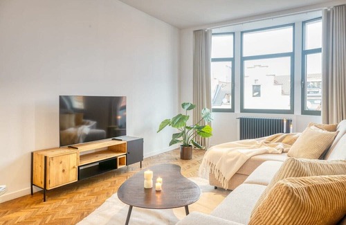 University District Appartement | Unique 2-BR Antwerp Apt