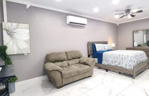 Egypt Lake-Leto Appartement | #13 Tampa Suite ................................................................