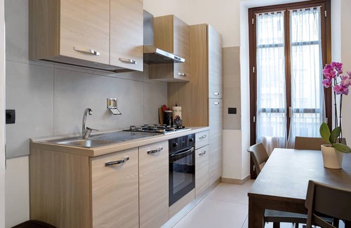 Saluzzo Appartement | Apartment 'Civico 16' with Balcony