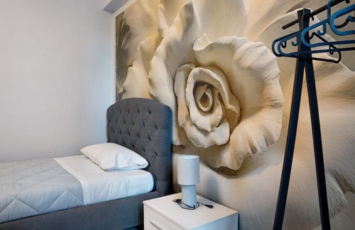 Saluzzo Appartement | Apartment 'Civico 16' with Balcony