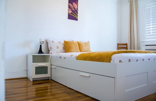 North End Appartement | Charming 2-Bed Fully Furnished Apartment in London