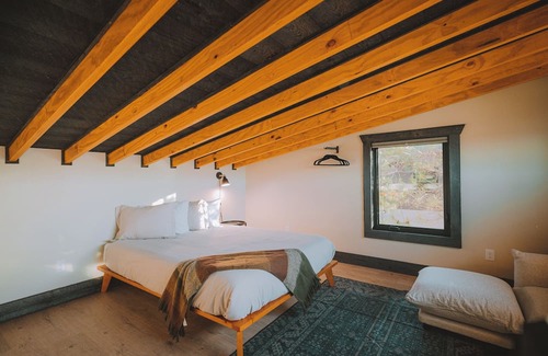 Ironton Cabine | Dragonfly Cabin | Ironton Island