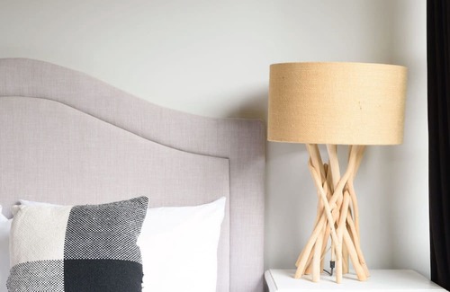 Daylesford Maison | Splinters Cottage, right on Lake Daylesford