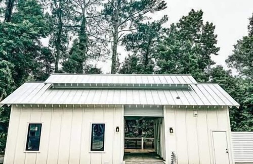 Hanahan Maison | Pool House on a tidal creek
