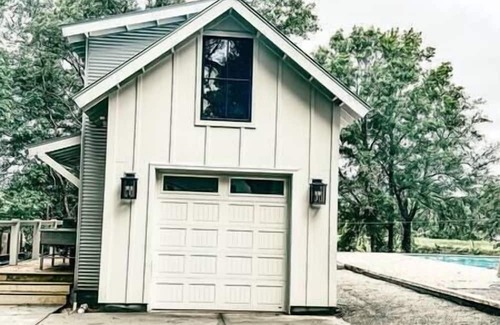 Hanahan Maison | Pool House on a tidal creek