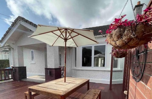 Mount Albert Villa | Feels like your home