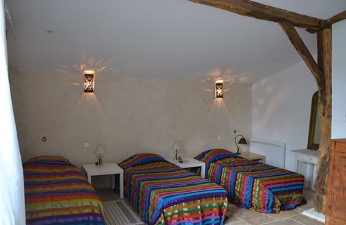 Charente Limousine Maison | Holiday Home 'Gîte Le Clou' with Private Garden