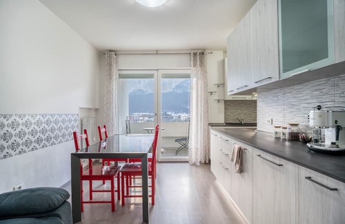 Vela Appartement | Apartment 'Appartamento Gardolo' with Mountain View, Balcony and Air Conditioning
