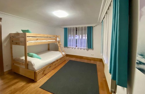 Piedrahita Appartement | Apartamento de 120m2 en Argoños con Jacuzzi