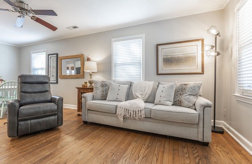 Old Village Maison | 3 BR with private pool close to beaches