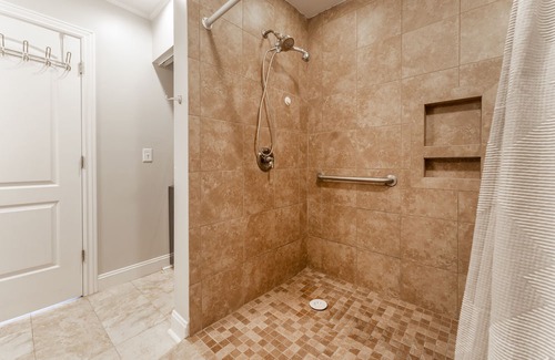 Old Village Maison | 3 BR with private pool close to beaches