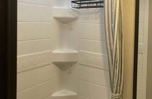 Villa Ridge Maison | Country Living RV near Six Flags!