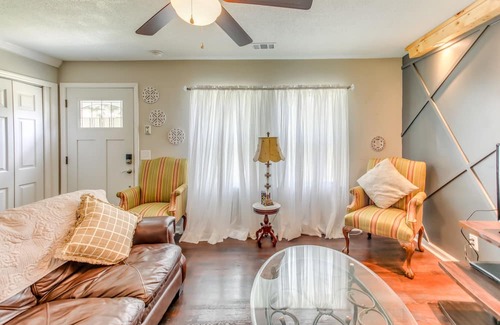 Marion Maison | Cozy Marion Home: Fenced Yard, Near Downtown!