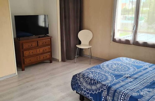 Flamanville Maison | Homerez - House 1 km away from the beach for 15 ppl. with garden at Flamanville