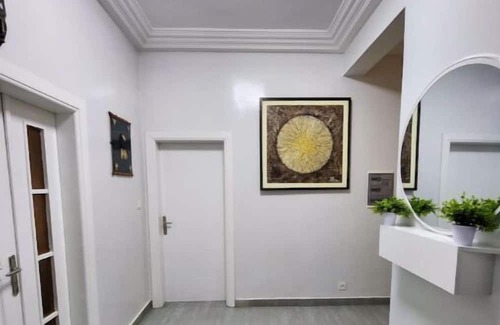 Dakar Appartement | Elegant Appartement F3 - Point E Dakar. Sécurisé & Centrale Tout Service Inclus