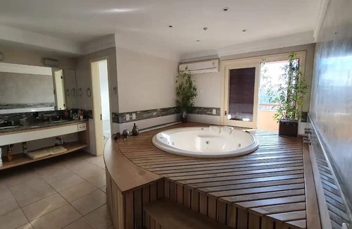 Bom Fim Appartement | Flat 85 m2 Privativo, com Serviço de Hotelaria