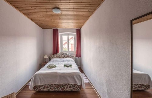 Unsleben Appartement | Holiday home Old Brewery at the moated castle