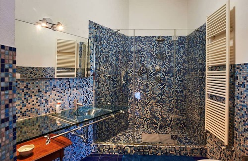 Corsico Villa | Wonderful private villa for 8 people with hot tub, WIFI, A/C, TV, patio, pets allowed and parking