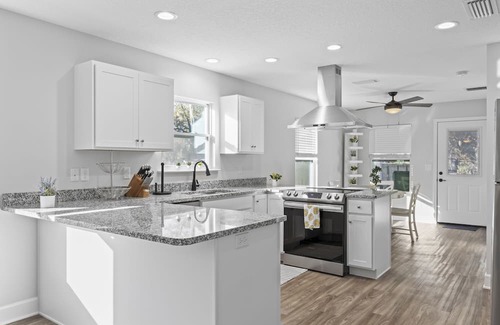 Melrose Maison | Lake Life! Sante Fe Canal Home