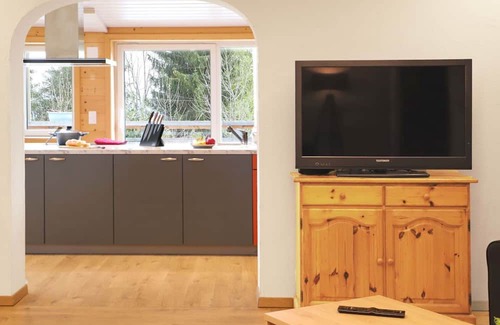 Vionnaz Appartement | Nice apartment for 6 people with WIFI, TV, terrace, pets allowed, panoramic view and parking